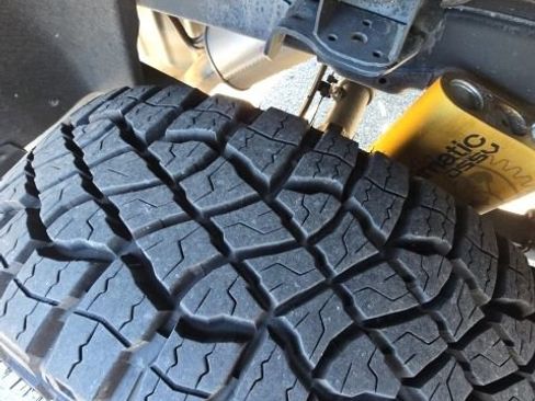 Used 2024 Chevrolet Colorado ZR2 image 12