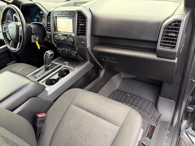 Used 2018 Ford F150 XLT w/ Equipment Group 302A Luxury AWD/4WD image 19