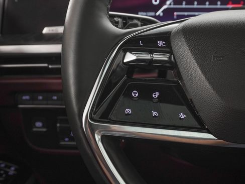 Used 2025 Cadillac Escalade Premium Luxury w/ Touring Package image 22