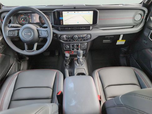 Used 2025 Jeep Gladiator Rubicon w/ Safety Group AWD/4WD image 26