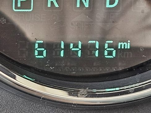 Used 2017 Jeep Wrangler Unlimited Rubicon w/ Connectivity Group image 18