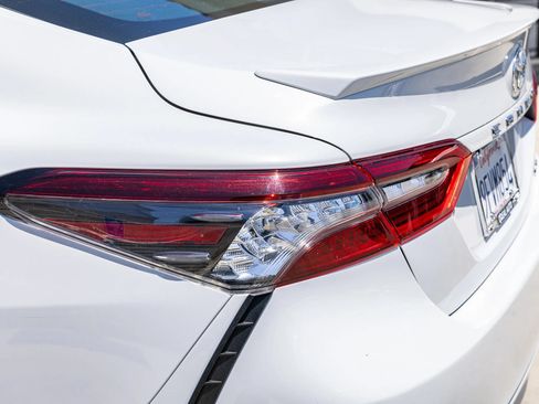 Used 2023 Toyota Camry XSE FWD image 12