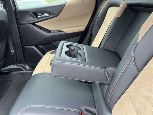 Certified 2025 Chevrolet Equinox ACTIV w/ Safety and Technology Package image 14