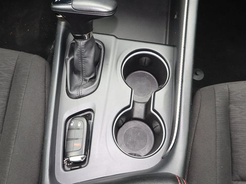Used 2025 Dodge Durango GT AWD/4WD image 19
