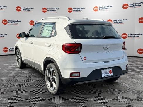 New 2026 Hyundai Venue SEL image 5