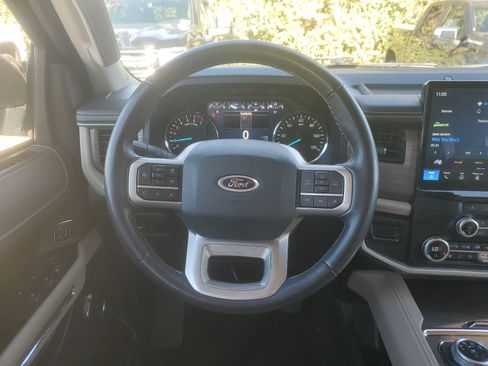 Used 2024 Ford Expedition Max Limited image 11
