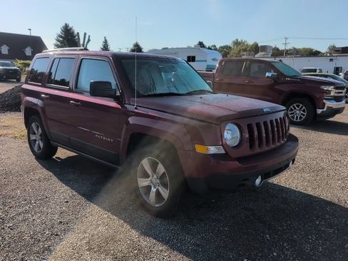 Used 2016 Jeep Patriot High Altitude AWD/4WD image 3