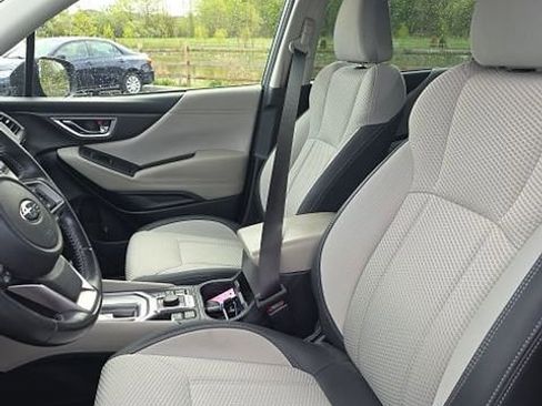 Used 2022 Subaru Forester Premium image 10