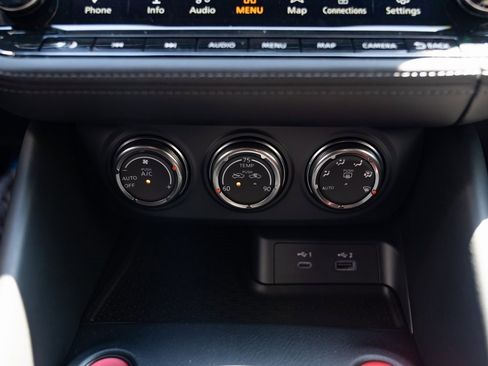 New 2024 Nissan Z NISMO w/ Floor Mat Package image 15