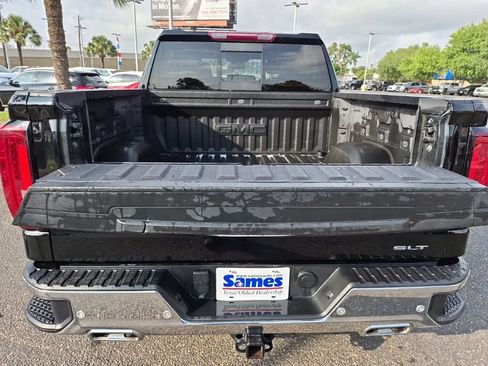 Used 2024 GMC Sierra 1500 SLT AWD/4WD image 18