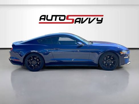 Used 2019 Ford Mustang GT Premium w/ Black Accent Package RWD image 8