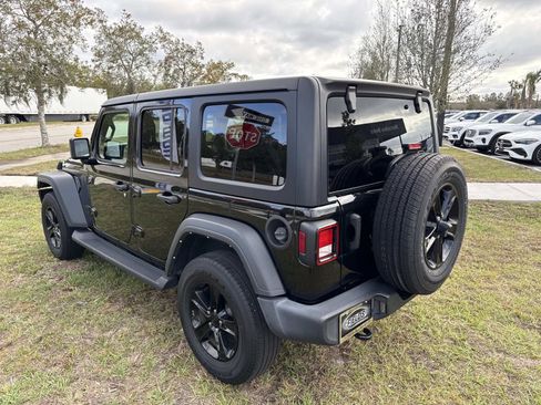 Used 2022 Jeep Wrangler Unlimited Sport image 5