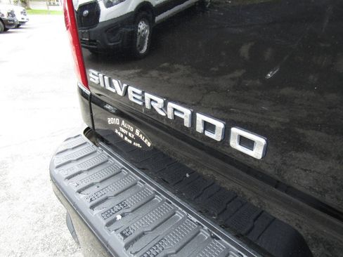 Used 2021 Chevrolet Silverado 2500 Custom w/ Custom Value Package AWD/4WD image 39