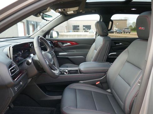New 2026 Chevrolet Traverse Z71 w/ Enhanced Driving Package AWD/4WD image 16