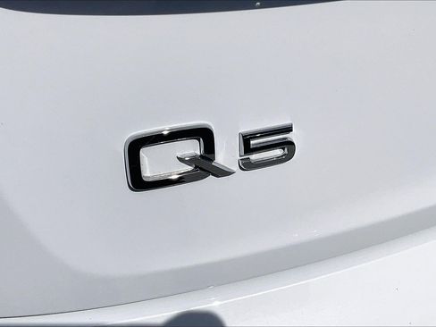 Used 2022 Audi Q5 2.0T Premium Plus AWD/4WD image 9