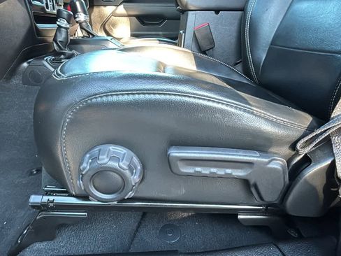 Used 2022 Jeep Gladiator Overland w/ Popular Equipment Package image 22