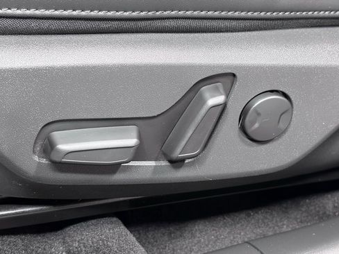 Used 2023 Kia Niro Wind w/ Wind Preserve Package image 7