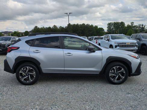 Used 2024 Subaru Crosstrek 2.0i Premium AWD/4WD image 11
