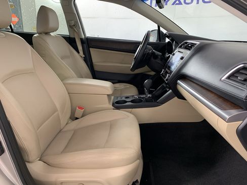 Used 2019 Subaru Outback 2.5i Limited w/ Popular Package #2 AWD/4WD image 40