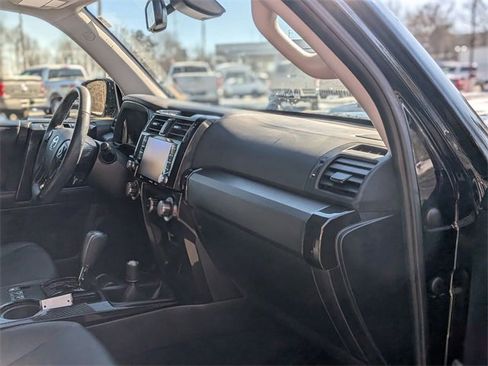 Used 2021 Toyota 4Runner Venture image 41