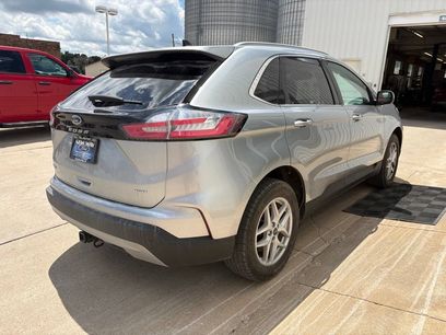 Used 2022 Ford Edge SEL w/ Convenience Package