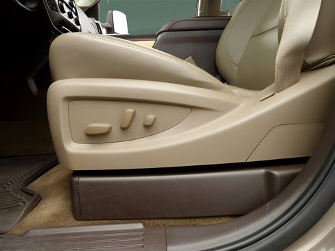 Used 2015 Chevrolet Silverado 3500 LTZ w/ Duramax Plus Package image 16