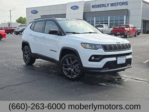 New 2026 Jeep Compass Limited w/ Sun, Sound & Navigation Group AWD/4WD image 1