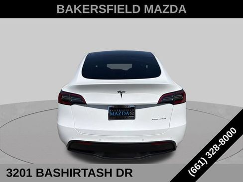 Used 2022 Tesla Model Y Long Range AWD/4WD image 4