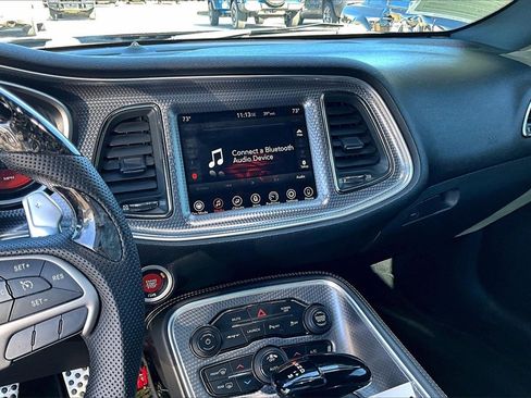 Used 2017 Dodge Challenger SRT Hellcat image 6