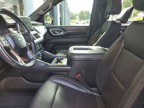 Used 2021 Chevrolet Tahoe High Country w/ Premium Package RWD image 17