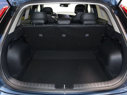 Used 2025 Kia Niro EX FWD image 19