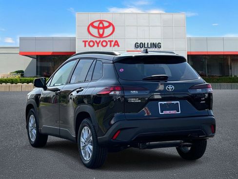 New 2026 Toyota Corolla Cross LE AWD/4WD image 4