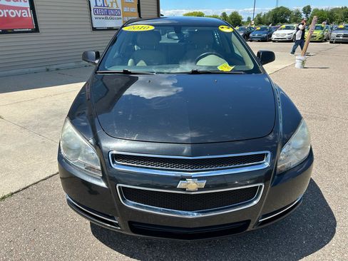 Used 2010 Chevrolet Malibu LT w/ HFV6 Engine Package FWD image 2