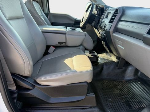 Used 2017 Ford F350 XL w/ Power Equipment Group RWD image 7