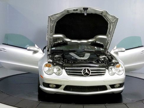 Used 2005 Mercedes-Benz SL 600 image 10