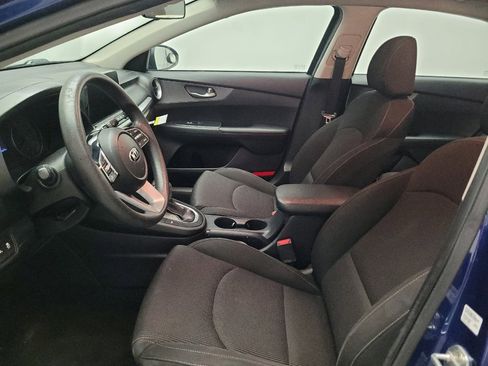 Used 2020 Kia Forte LXS FWD image 17