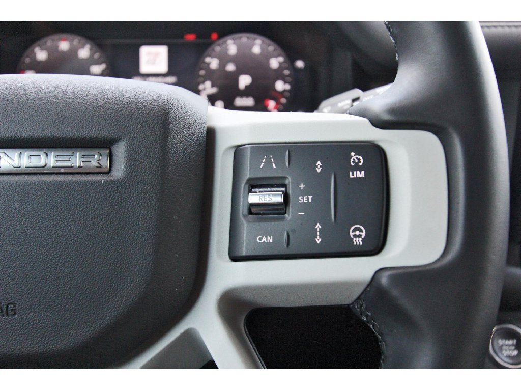 Used 2024 Land Rover Defender 110 SE AWD/4WD image 16