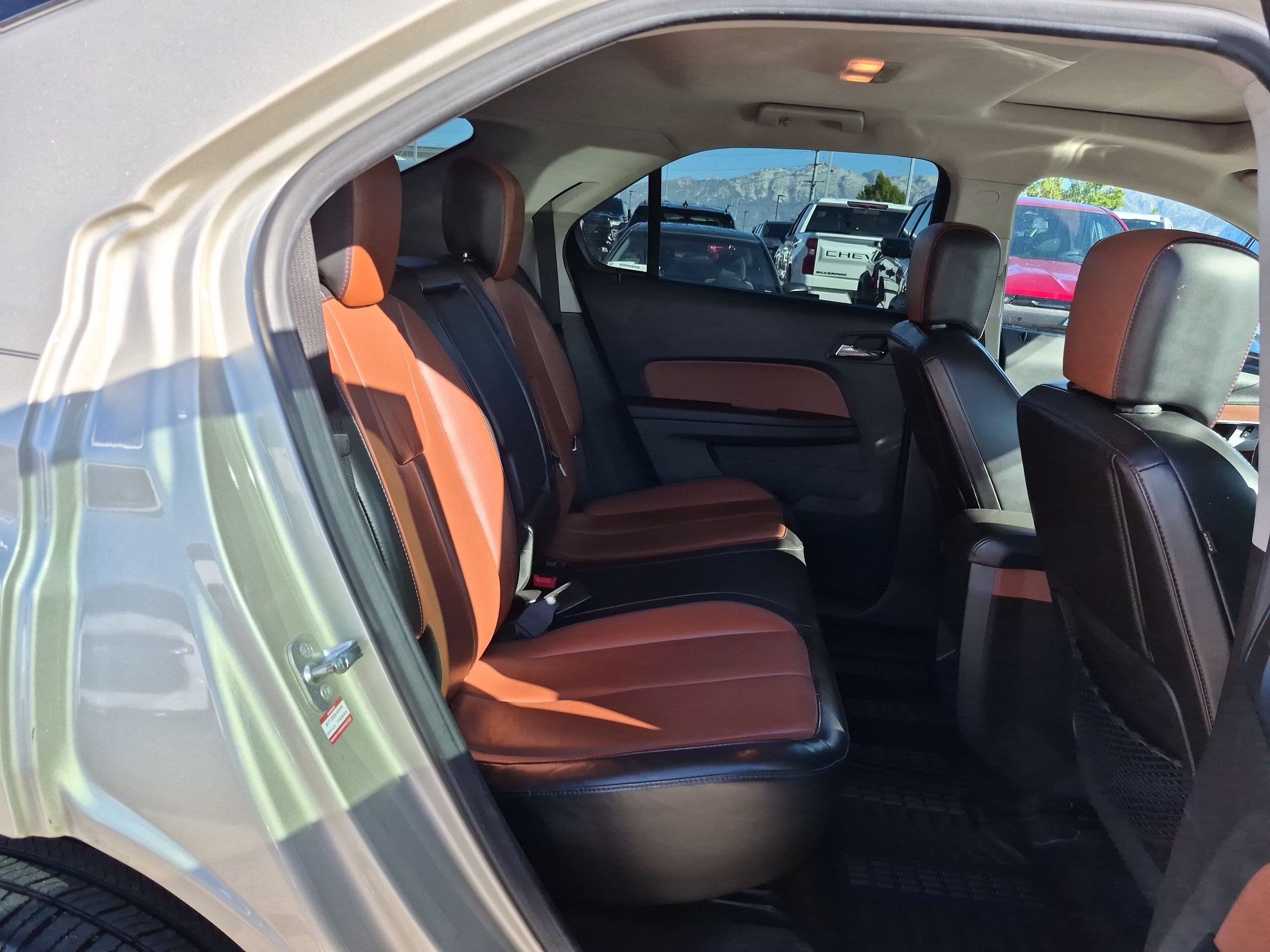 Used 2016 Chevrolet Equinox LTZ w/ Enhanced Convenience Package FWD image 30