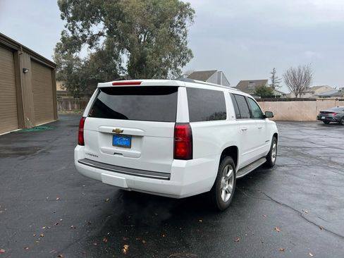 Used 2015 Chevrolet Suburban LTZ image 6