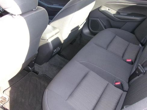 Used 2025 Nissan Altima 2.5 SV FWD image 9