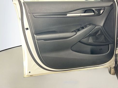 Used 2021 Kia Seltos LX image 17