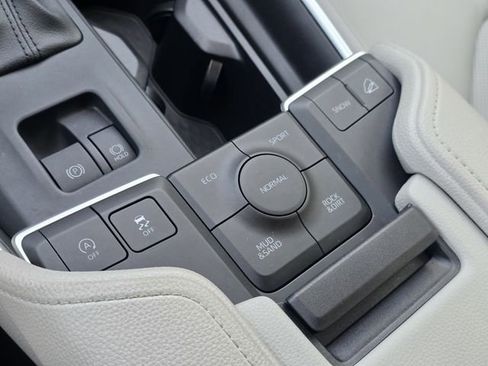 Used 2026 Toyota Grand Highlander XLE image 17