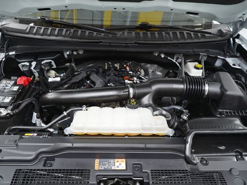 Used 2025 Ford Expedition Platinum AWD/4WD image 38