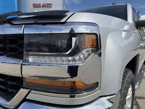 Used 2017 Chevrolet Silverado 1500 LT w/ All Star Edition AWD/4WD image 26