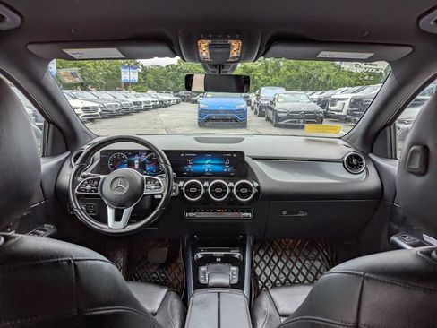 Used 2021 Mercedes-Benz GLA 250 4MATIC image 40