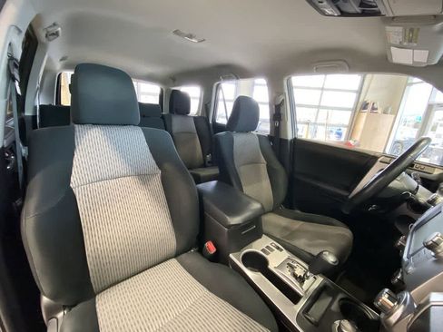 Used 2015 Toyota 4Runner SR5 image 27