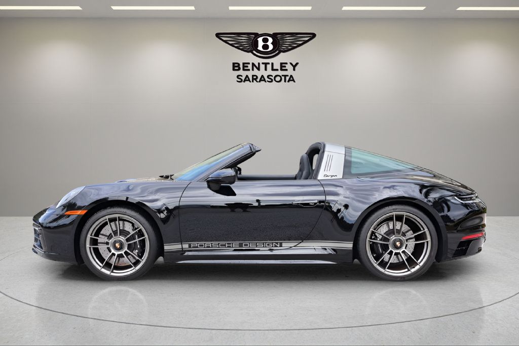 Used 2024 Porsche 911 AWD/4WD image 9