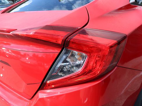 Used 2018 Honda Civic EX-L image 10