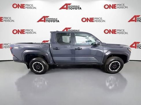 Certified 2024 Toyota Tacoma TRD Off-Road AWD/4WD image 9