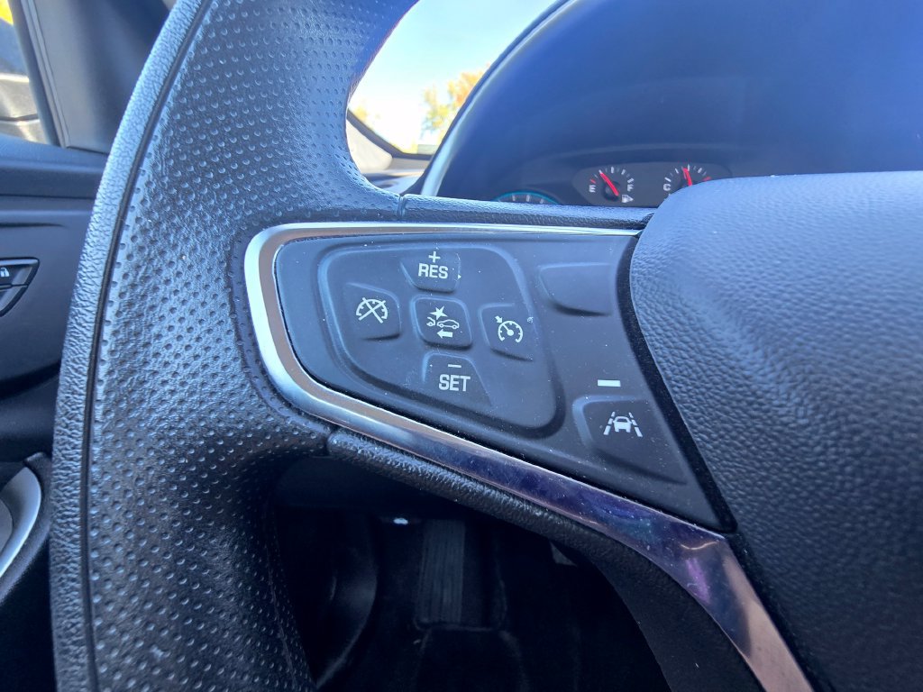 Certified 2025 Chevrolet Malibu LT FWD image 24